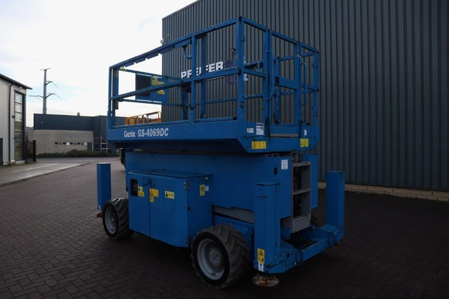 Šķērveida pacēlājs Genie GS4069DC Electric, 14m Working Height, 363kg Capac: foto 8