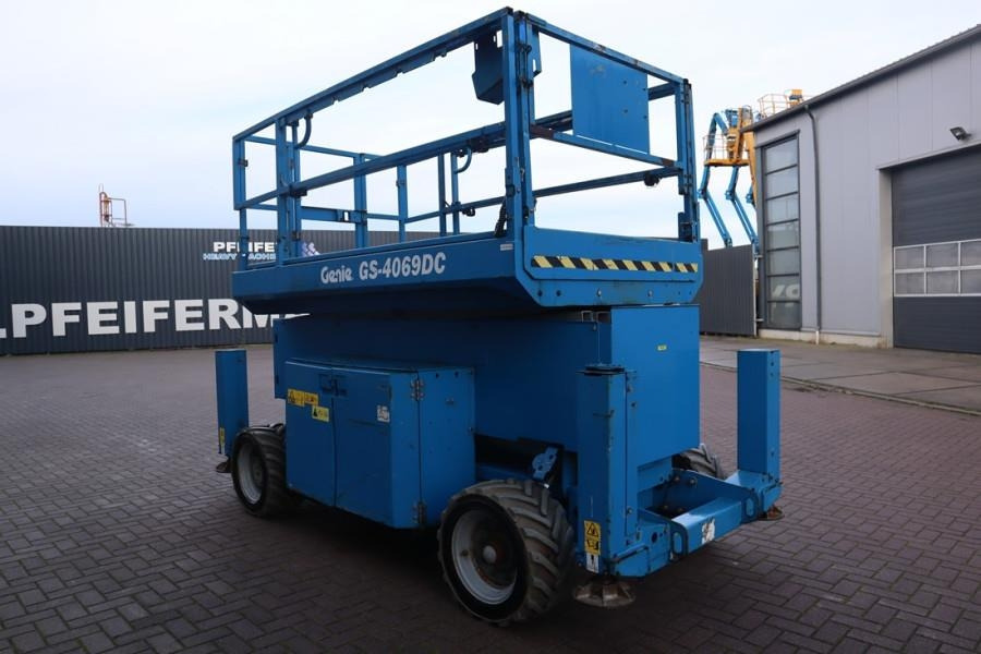 Šķērveida pacēlājs Genie GS4069DC Electric, 14m Working Height, 363kg Capac: foto 7