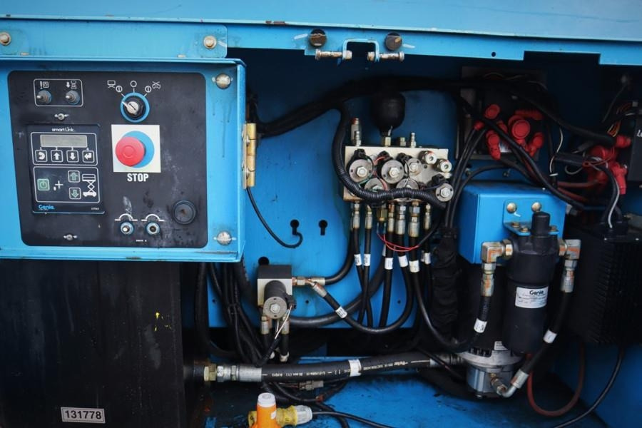 Šķērveida pacēlājs Genie GS4069DC Electric, 14m Working Height, 363kg Capac: foto 10