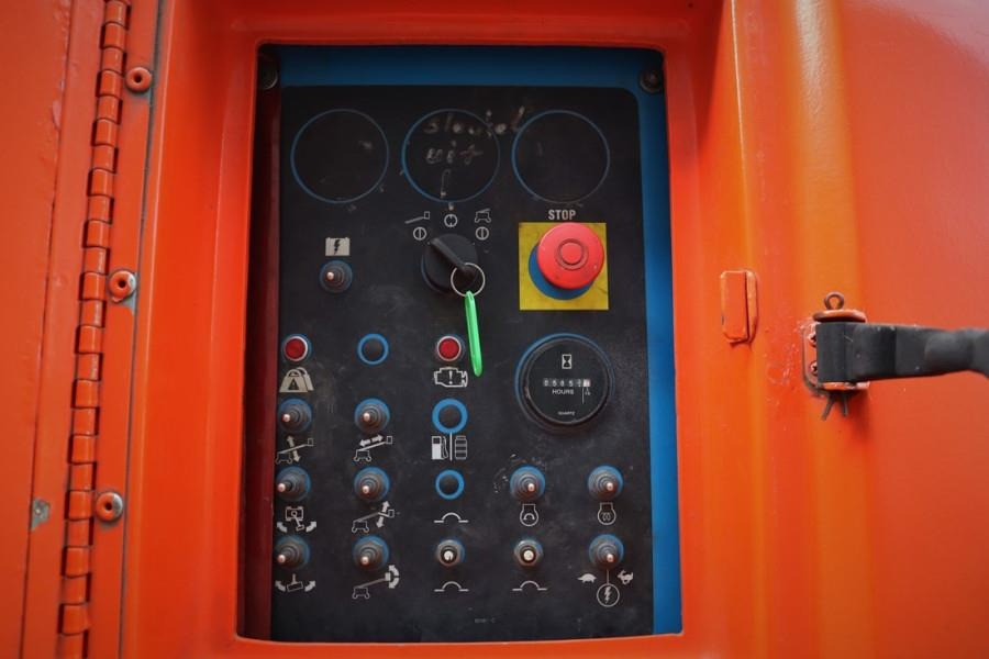 Genie S45 Valid inspection, Diesel, 4x4 Drive, 15.72 m W - Teleskopiskais pacēlājs: foto 3 Genie S45 Valid inspection, Diesel, 4x4 Drive, 15.72 m W - Teleskopiskais pacēlājs: foto 3