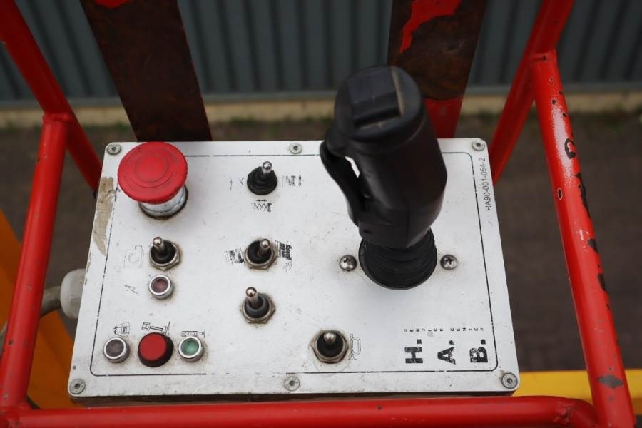 HAB S195-24 D4WDS Diesel, 4x4 Drive, 19.5m Working Hei - Šķērveida pacēlājs: foto 4 HAB S195-24 D4WDS Diesel, 4x4 Drive, 19.5m Working Hei - Šķērveida pacēlājs: foto 4