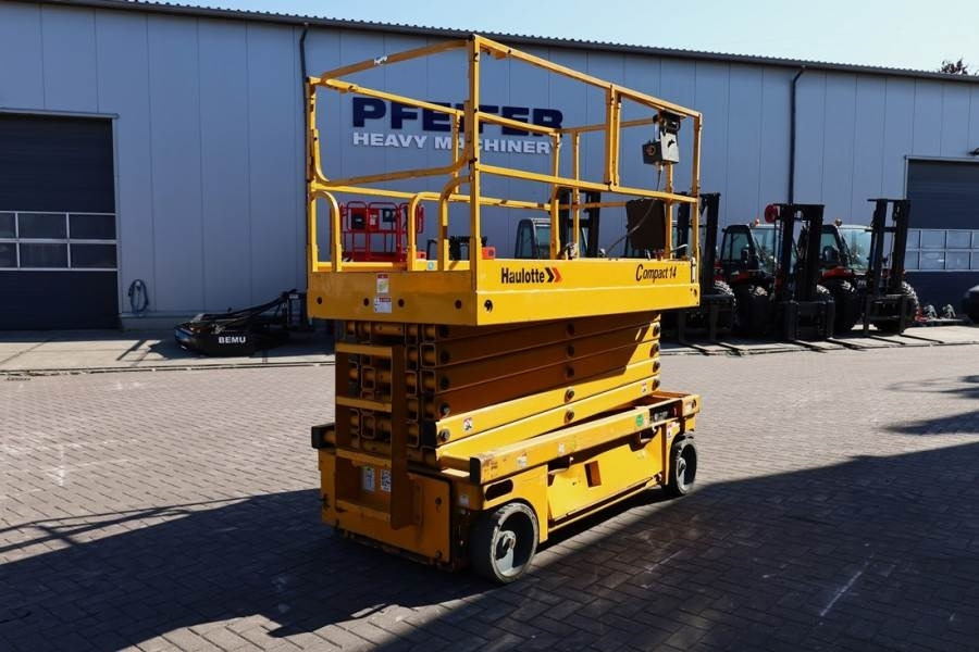Haulotte COMPACT 14 Electric, 14m Working Height, 350kg Cap - Šķērveida pacēlājs: foto 2 Haulotte COMPACT 14 Electric, 14m Working Height, 350kg Cap - Šķērveida pacēlājs: foto 2