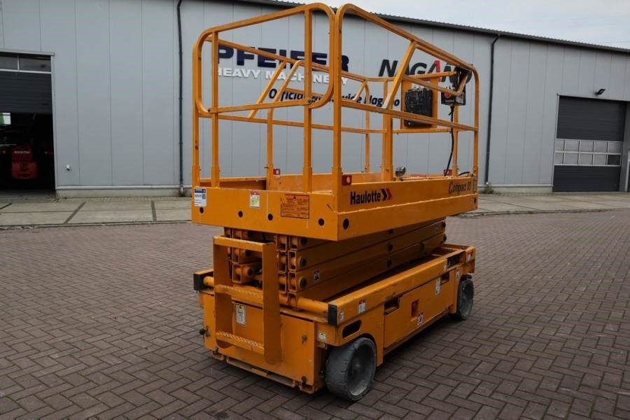 Haulotte Compact 10 Electric, 10m Working Height, 450kg Cap - Šķērveida pacēlājs: foto 2 Haulotte Compact 10 Electric, 10m Working Height, 450kg Cap - Šķērveida pacēlājs: foto 2