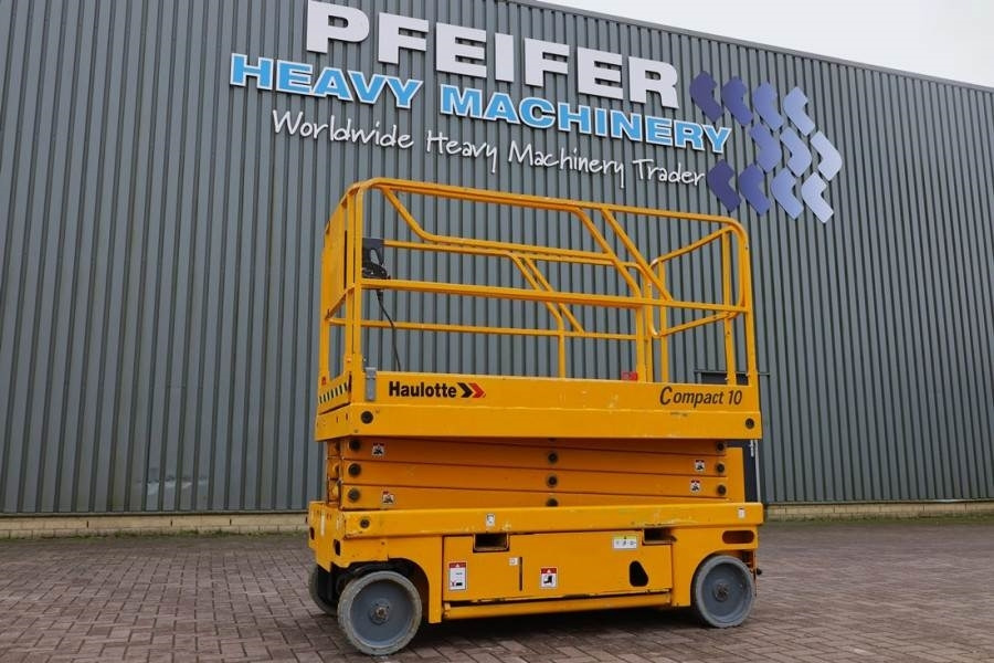 Haulotte Compact 10 Electric, 10m Working Height, 450kg Cap - Šķērveida pacēlājs: foto 1 Haulotte Compact 10 Electric, 10m Working Height, 450kg Cap - Šķērveida pacēlājs: foto 1