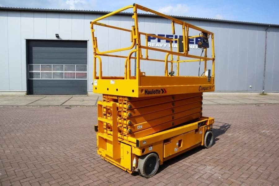 Haulotte Compact 14 Electric, 14m Working Height, 350kg Cap - Šķērveida pacēlājs: foto 2 Haulotte Compact 14 Electric, 14m Working Height, 350kg Cap - Šķērveida pacēlājs: foto 2
