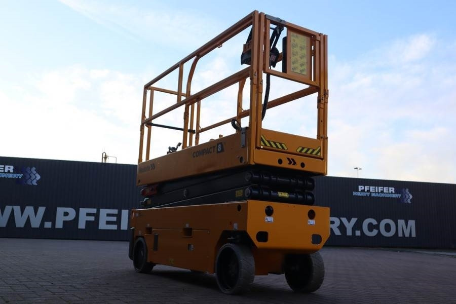 Haulotte Compact 8N Valid inspection, *Guarantee! 8m Workin  - Šķērveida pacēlājs: foto 5 Haulotte Compact 8N Valid inspection, *Guarantee! 8m Workin  - Šķērveida pacēlājs: foto 5