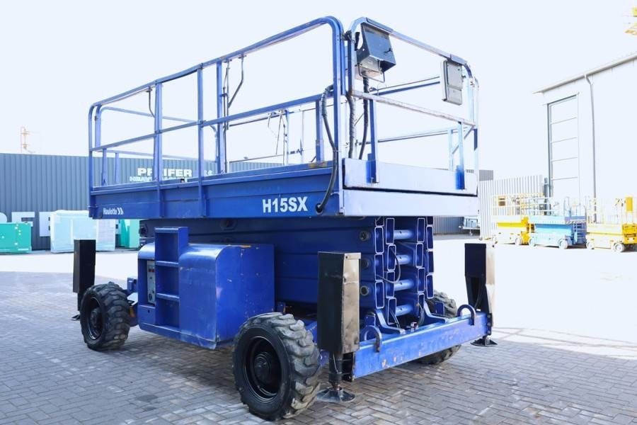 Šķērveida pacēlājs Haulotte H15SX Diesel, 4x4 Drive 15 Working Height, 500kg C: foto 7