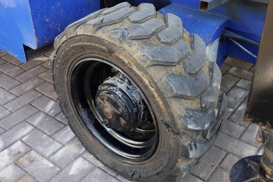 Šķērveida pacēlājs Haulotte H15SX Diesel, 4x4 Drive 15 Working Height, 500kg C: foto 9