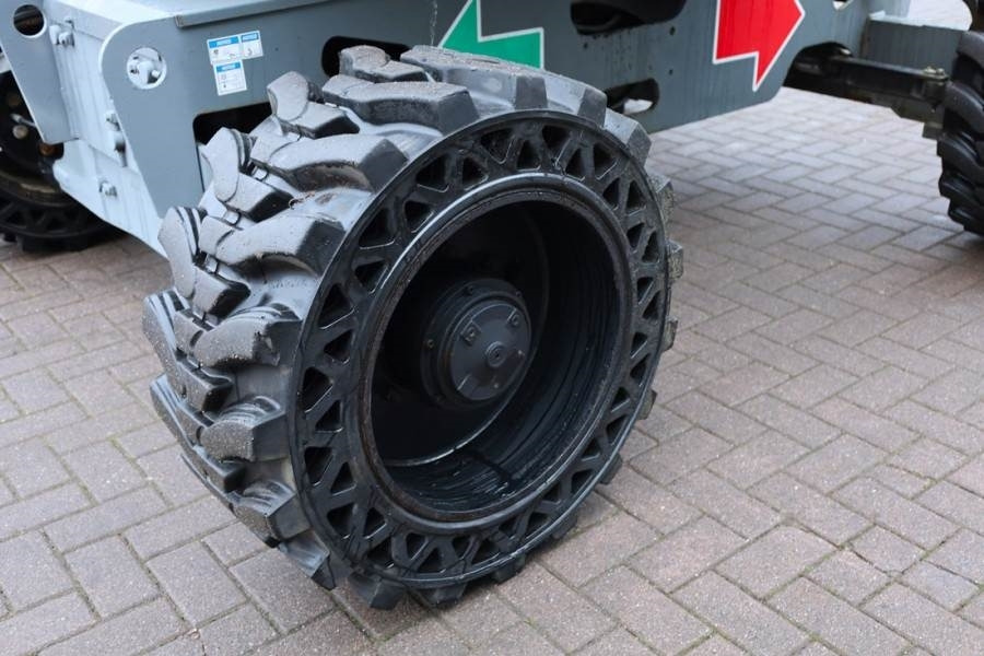 Haulotte HA16RTJ Pro Diesel, 4x4x4 Drive, 16 m Working Heig - Izlices pacēlājs: foto 2 Haulotte HA16RTJ Pro Diesel, 4x4x4 Drive, 16 m Working Heig - Izlices pacēlājs: foto 2
