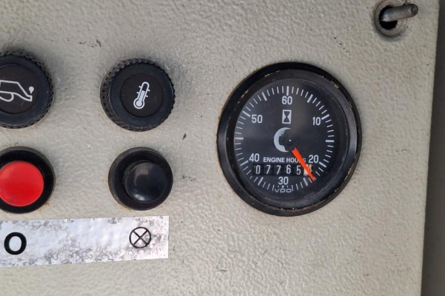 Holland Lift Megastar G-300DL30/S Diesel, 4x4x4 Drive, 33.5m Wo - Šķērveida pacēlājs: foto 5 Holland Lift Megastar G-300DL30/S Diesel, 4x4x4 Drive, 33.5m Wo - Šķērveida pacēlājs: foto 5