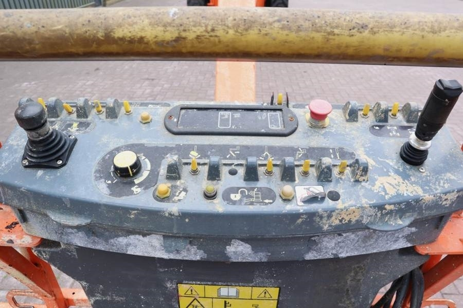 JLG 1350SJP Diesel, 4x4 Drive And 4-Wheel Steering, 43 - Teleskopiskais pacēlājs: foto 5 JLG 1350SJP Diesel, 4x4 Drive And 4-Wheel Steering, 43 - Teleskopiskais pacēlājs: foto 5