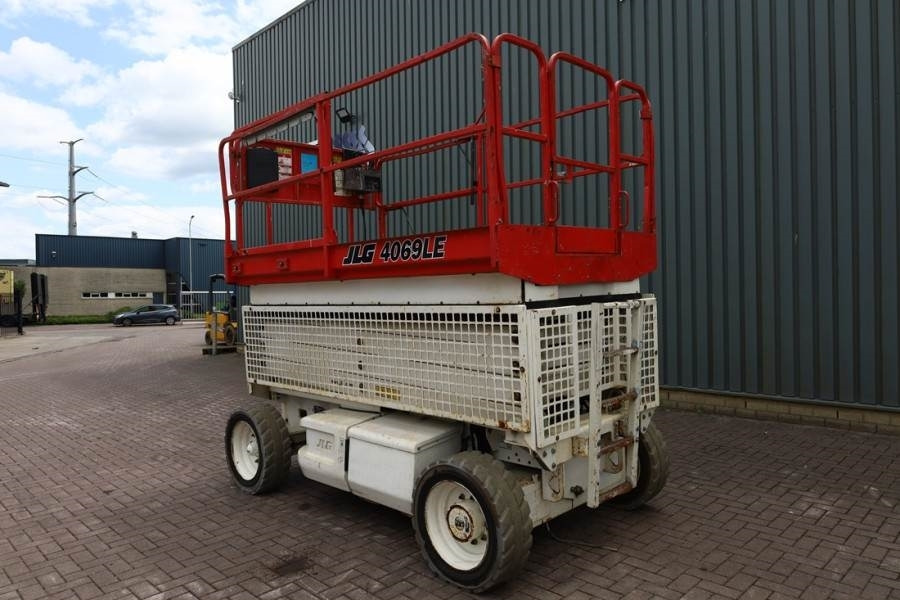Šķērveida pacēlājs JLG 4069LE Electric, 14.2m Working Height, 360kg Capac: foto 8