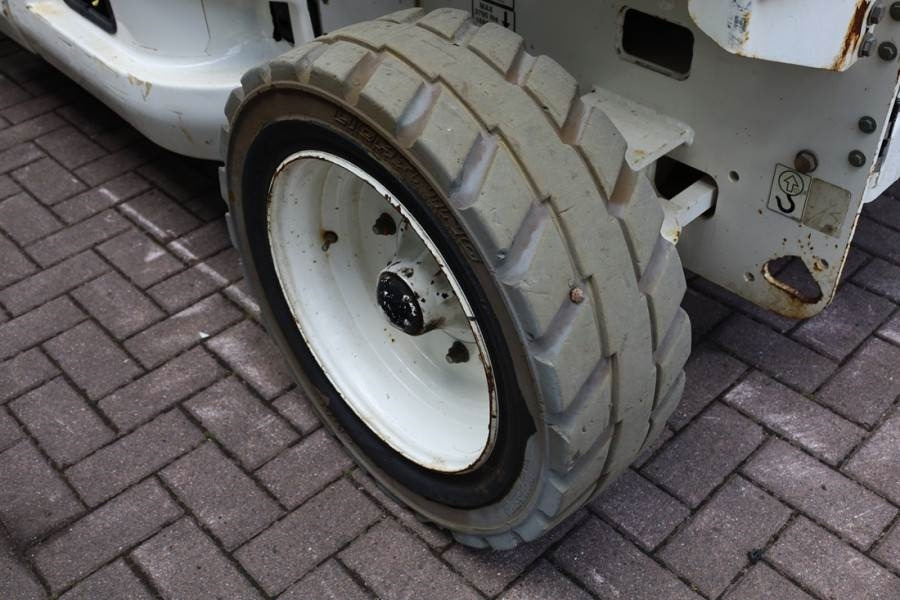 Šķērveida pacēlājs JLG 4069LE Electric, 14.2m Working Height, 360kg Capac: foto 12