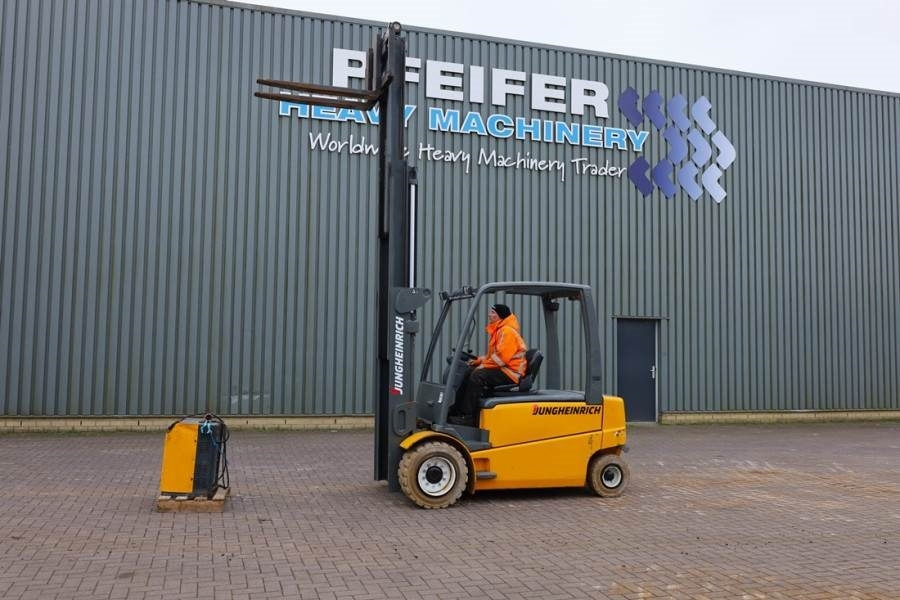 Jungheinrich EFG550 Electric, 5000kg Capacity, Lifting Height 3 - Dīzeļiekrāvējs: foto 3 Jungheinrich EFG550 Electric, 5000kg Capacity, Lifting Height 3 - Dīzeļiekrāvējs: foto 3