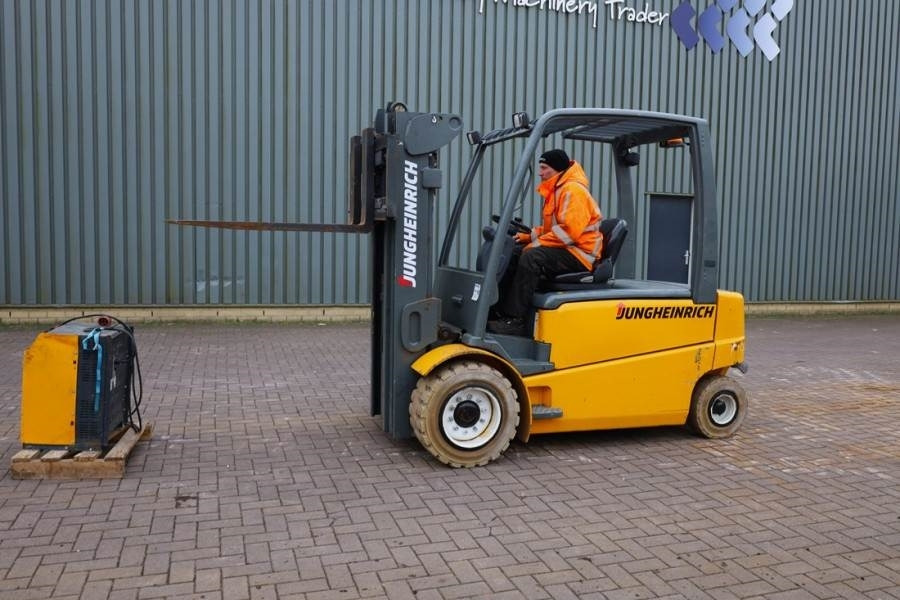 Jungheinrich EFG550 Electric, 5000kg Capacity, Lifting Height 3 - Dīzeļiekrāvējs: foto 2 Jungheinrich EFG550 Electric, 5000kg Capacity, Lifting Height 3 - Dīzeļiekrāvējs: foto 2