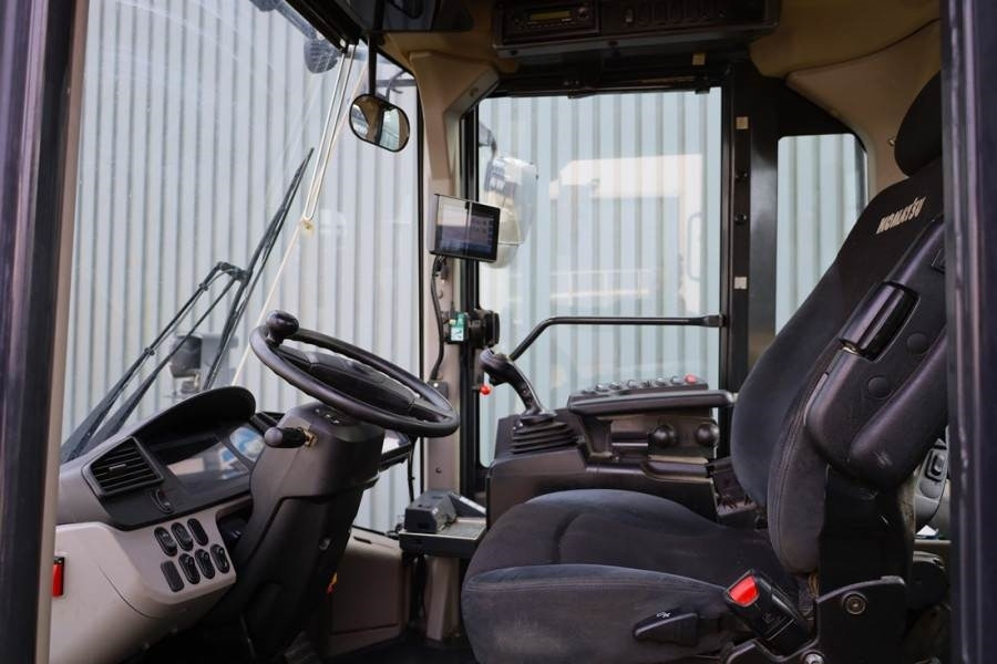 Komatsu WA470-8 Diesel, 4x4 Drive, Tamtron Weighting Syste - Riteņu iekrāvējs: foto 4 Komatsu WA470-8 Diesel, 4x4 Drive, Tamtron Weighting Syste - Riteņu iekrāvējs: foto 4