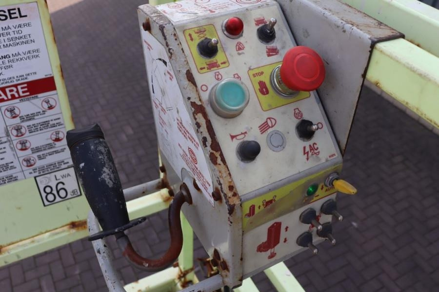 MEC 3392RT-T Diesel, 4x4 Drive, 12m Working Height, 12 - Šķērveida pacēlājs: foto 5 MEC 3392RT-T Diesel, 4x4 Drive, 12m Working Height, 12 - Šķērveida pacēlājs: foto 5