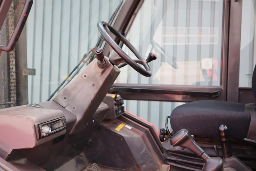 Manitou M30-4 Diesel, 4x4 Drive, 3t Capacity, Triplex Mast - Bezceļu autokrāvējs: foto 4 Manitou M30-4 Diesel, 4x4 Drive, 3t Capacity, Triplex Mast - Bezceļu autokrāvējs: foto 4