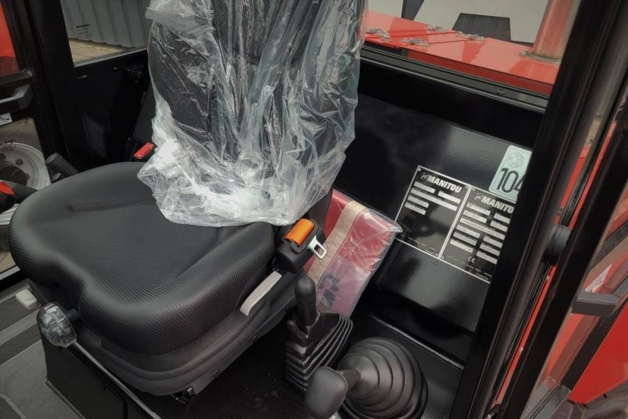 Manitou M30-4 Valid inspection, *Guarantee, Diesel, 4x4 Dr - Bezceļu autokrāvējs: foto 3 Manitou M30-4 Valid inspection, *Guarantee, Diesel, 4x4 Dr - Bezceļu autokrāvējs: foto 3
