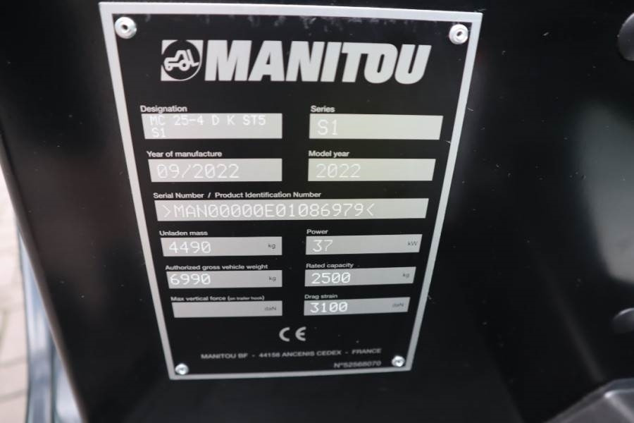 Manitou MC25-4 Valid Inspection, *Guarantee, Diesel, 4x4 D - Bezceļu autokrāvējs: foto 5 Manitou MC25-4 Valid Inspection, *Guarantee, Diesel, 4x4 D - Bezceļu autokrāvējs: foto 5