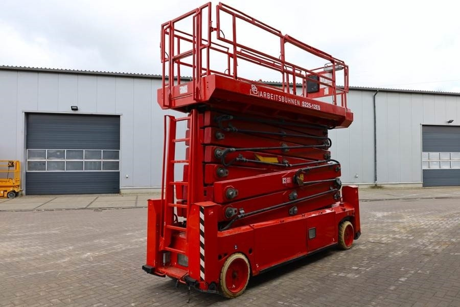 PB LIFT S225-12ES Electric, 22.5m Working Height, 450 - Šķērveida pacēlājs: foto 2 PB LIFT S225-12ES Electric, 22.5m Working Height, 450 - Šķērveida pacēlājs: foto 2