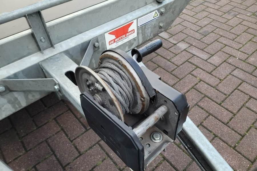Saris C2700 2 Axel Trailer, Maximum payload: 2045 kg, In - Auto piekabe: foto 4 Saris C2700 2 Axel Trailer, Maximum payload: 2045 kg, In - Auto piekabe: foto 4