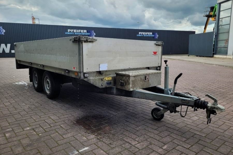 Saris PL1827 2 Axel Trailer - Auto piekabe: foto 4 Saris PL1827 2 Axel Trailer - Auto piekabe: foto 4