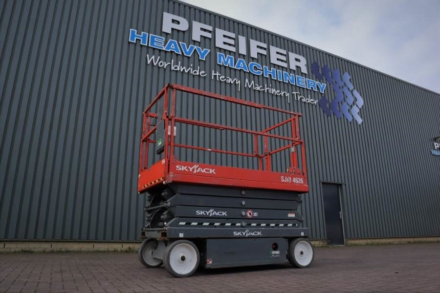 SkyJack SJ4626 ELECTRIC, 10M WORKING HEIGHT, 454KG CAPACIT - Šķērveida pacēlājs: foto 1 SkyJack SJ4626 ELECTRIC, 10M WORKING HEIGHT, 454KG CAPACIT - Šķērveida pacēlājs: foto 1