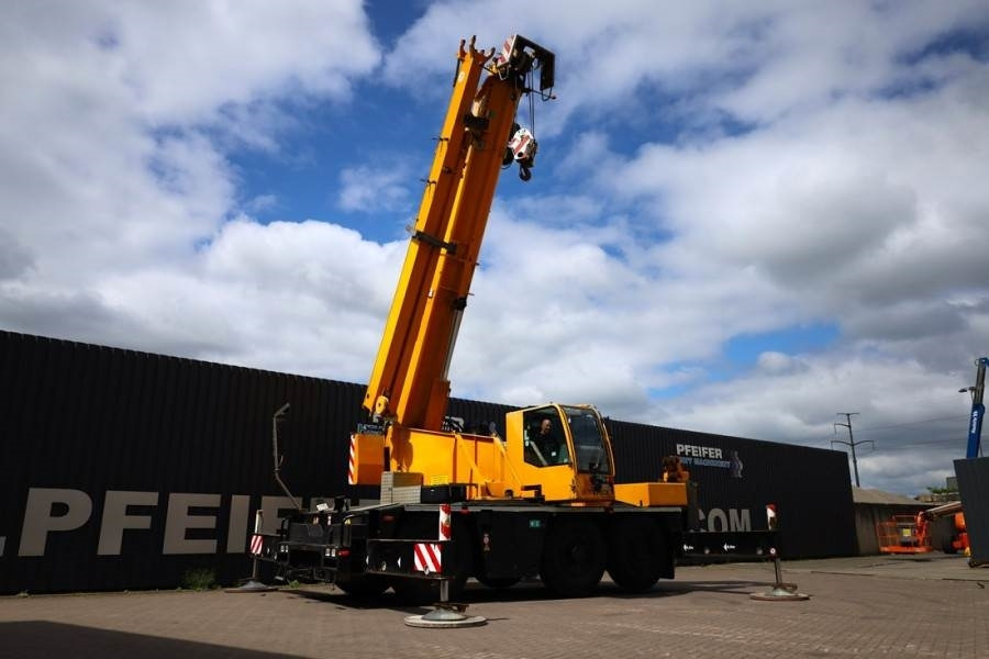 Terex Demag AC40 City Diesel, 6x6 Drive And 6-Wheel Stee - Visurgājējs celtnis: foto 2 Terex Demag AC40 City Diesel, 6x6 Drive And 6-Wheel Stee - Visurgājējs celtnis: foto 2