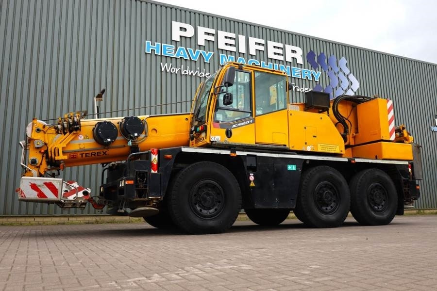 Terex Demag AC40 City Diesel, 6x6 Drive And 6-Wheel Stee - Visurgājējs celtnis: foto 1 Terex Demag AC40 City Diesel, 6x6 Drive And 6-Wheel Stee - Visurgājējs celtnis: foto 1