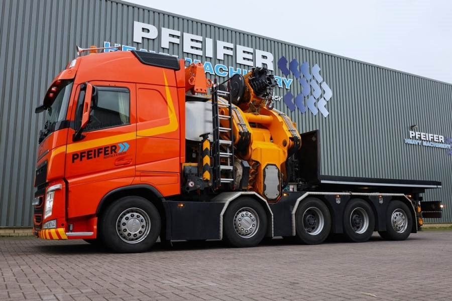 Volvo FH12 With Cormach 135t/m Crane Volvo FH12 10x4 Wit - Visurgājējs celtnis: foto 1 Volvo FH12 With Cormach 135t/m Crane Volvo FH12 10x4 Wit - Visurgājējs celtnis: foto 1