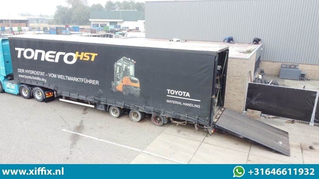Wiese 3-ass. Semi dieplader met huifopbouw / Wiese 9 tons laadklep - Puspiekabe zema profila platforma: foto 2 Wiese 3-ass. Semi dieplader met huifopbouw / Wiese 9 tons laadklep - Puspiekabe zema profila platforma: foto 2