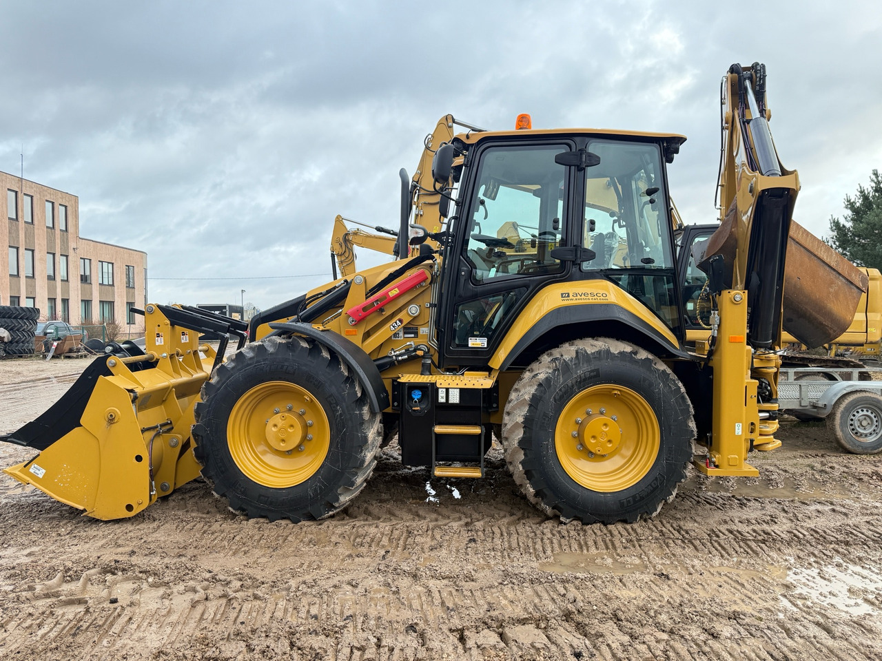 CATERPILLAR 434 - Ekskavators-iekrāvējs: foto 1 CATERPILLAR 434 - Ekskavators-iekrāvējs: foto 1