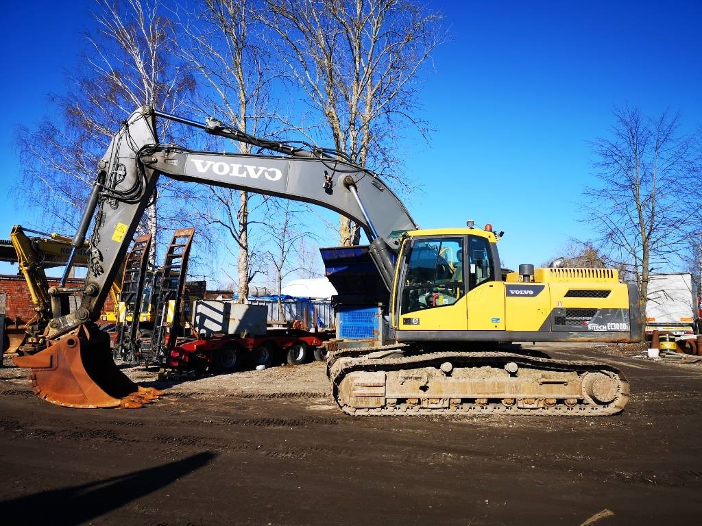 Volvo EC 300 D L - Kāpurķēžu ekskavators: foto 1 Volvo EC 300 D L - Kāpurķēžu ekskavators: foto 1