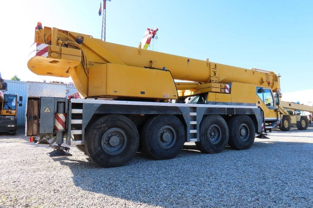 Liebherr LTM 1060-2 - Visurgājējs celtnis: foto 3 Liebherr LTM 1060-2 - Visurgājējs celtnis: foto 3