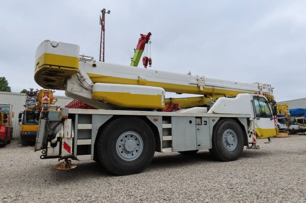 Terex PPM ATT 400/3 - Visurgājējs celtnis: foto 3 Terex PPM ATT 400/3 - Visurgājējs celtnis: foto 3