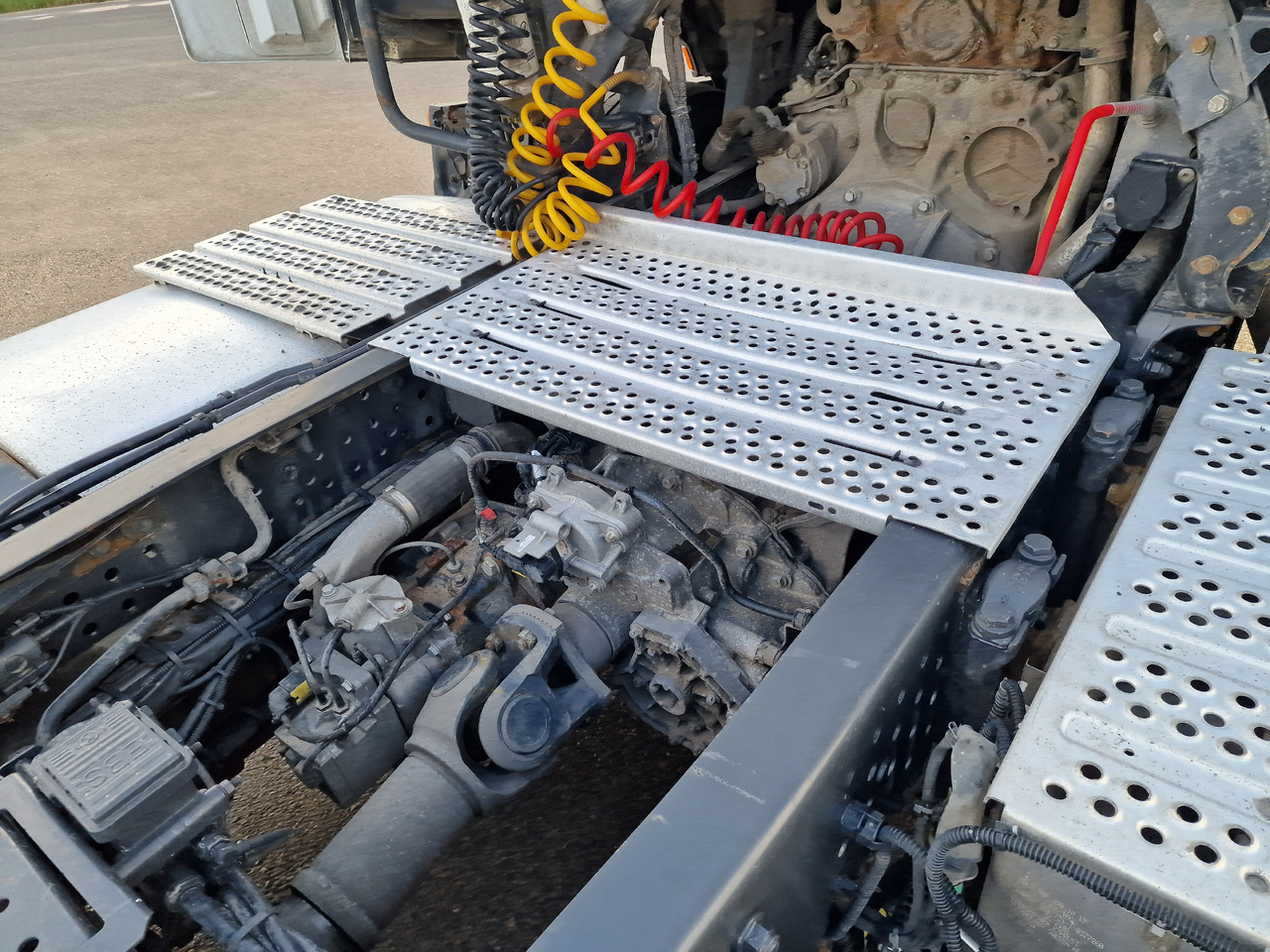 MERCEDES-BENZ Actros 1845 Retarder - Vilcējs: foto 5 MERCEDES-BENZ Actros 1845 Retarder - Vilcējs: foto 5