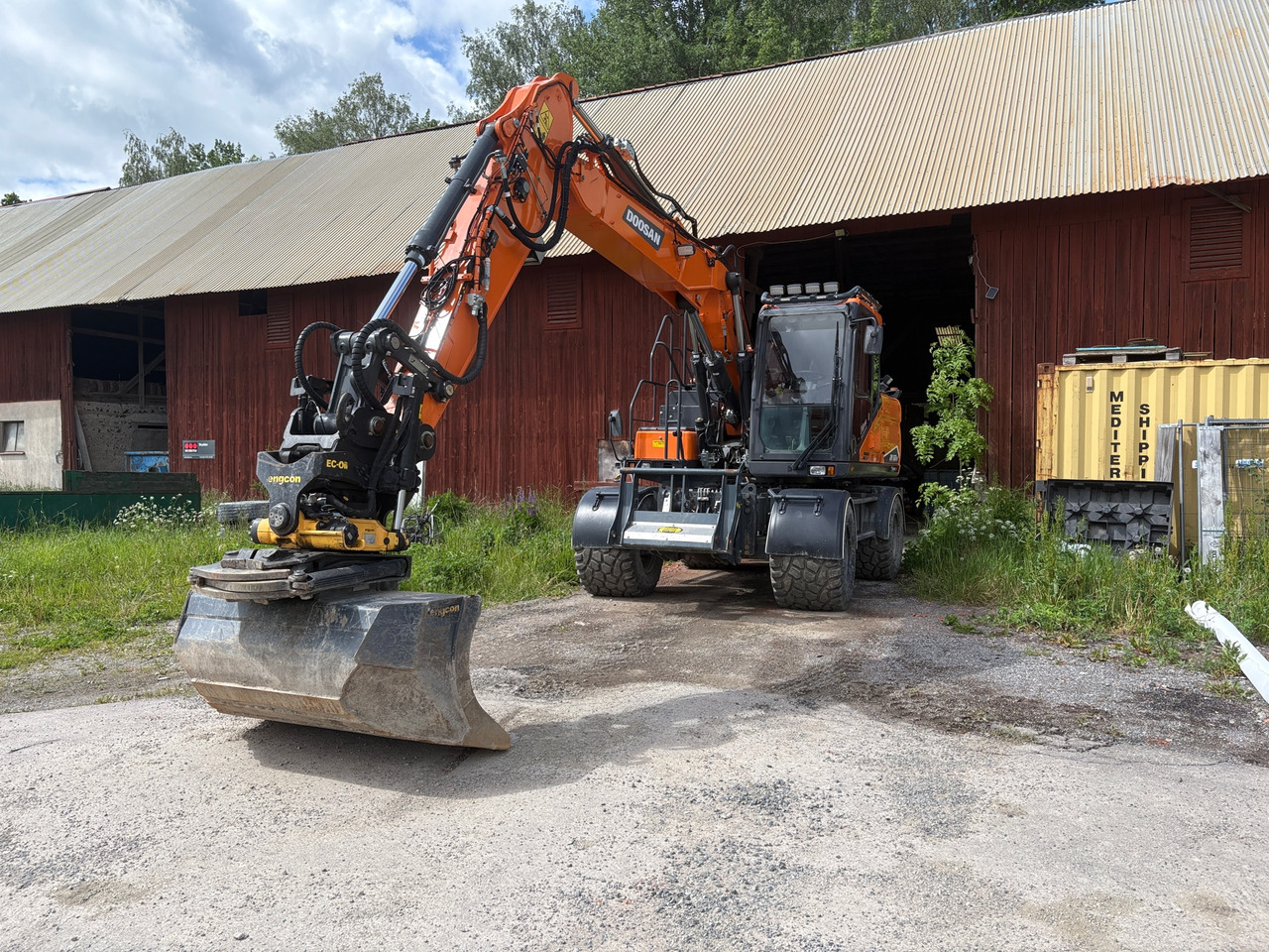 Doosan DX160W-7 - Ekskavators: foto 1 Doosan DX160W-7 - Ekskavators: foto 1