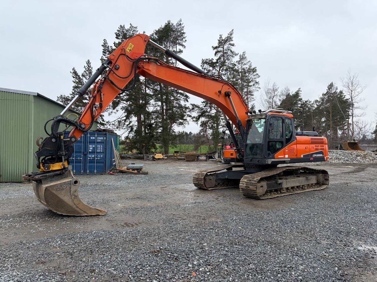 Doosan DX255LC-5 - Ekskavators: foto 1 Doosan DX255LC-5 - Ekskavators: foto 1