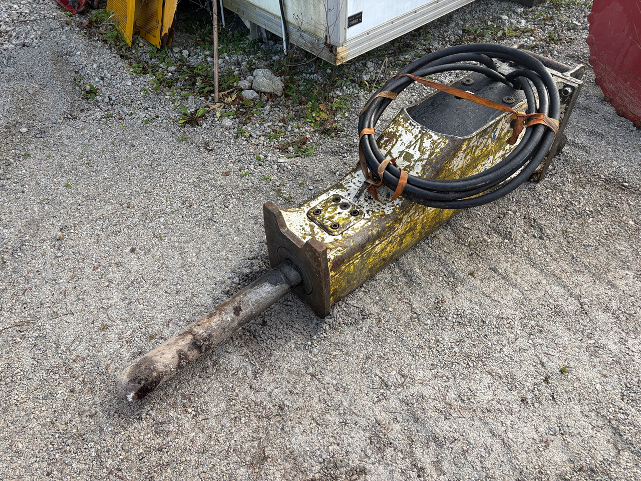 Furukawa F12 - Celtniecības maisītājs: foto 1 Furukawa F12 - Celtniecības maisītājs: foto 1