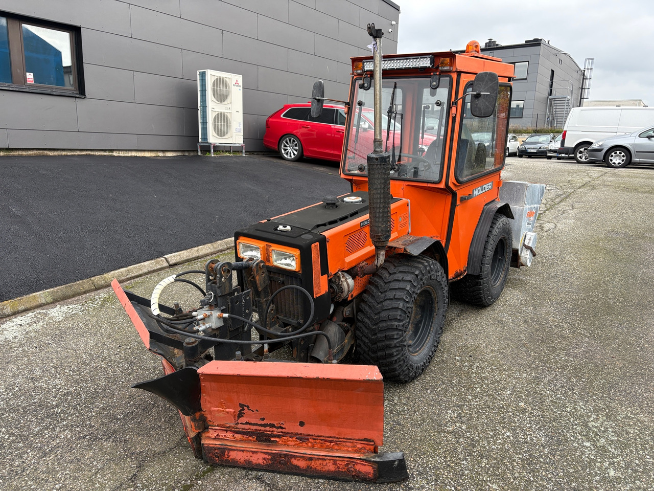 Holder C30 - Komunālā/ Specializētā tehnika: foto 1 Holder C30 - Komunālā/ Specializētā tehnika: foto 1