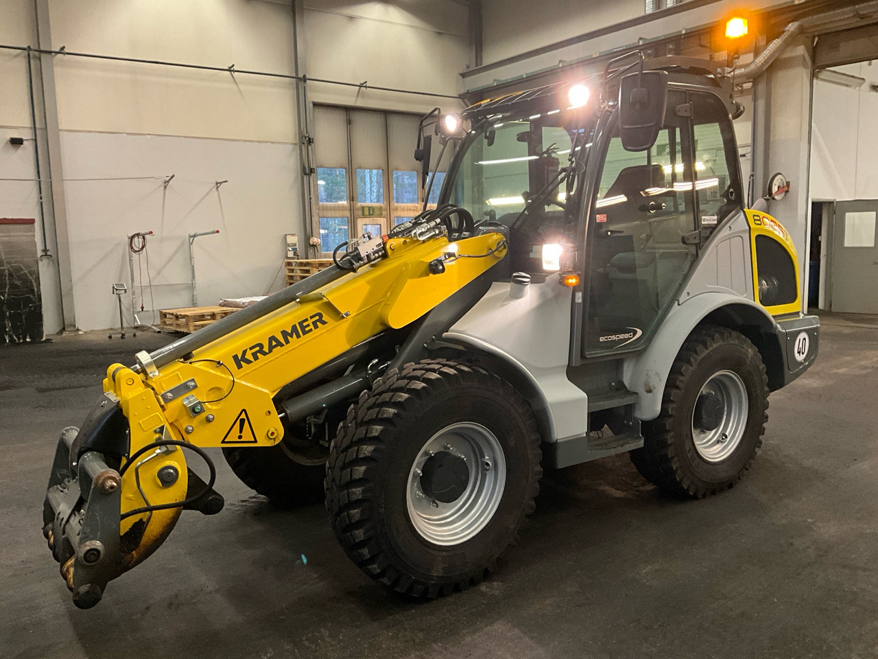 Kramer 8085T - Riteņu iekrāvējs: foto 1 Kramer 8085T - Riteņu iekrāvējs: foto 1