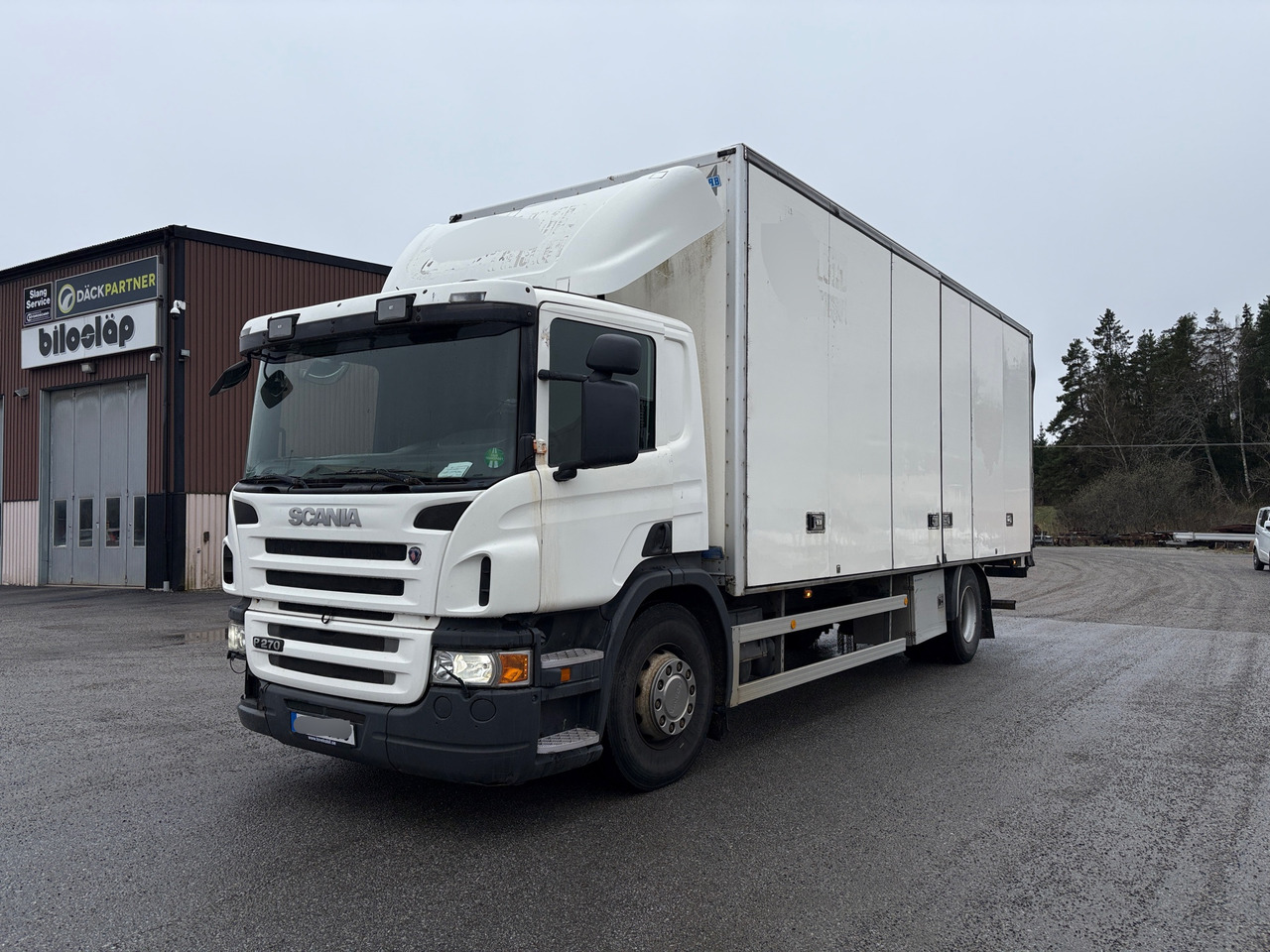 Scania P270DB4X2 - Kravas automašīna: foto 1 Scania P270DB4X2 - Kravas automašīna: foto 1