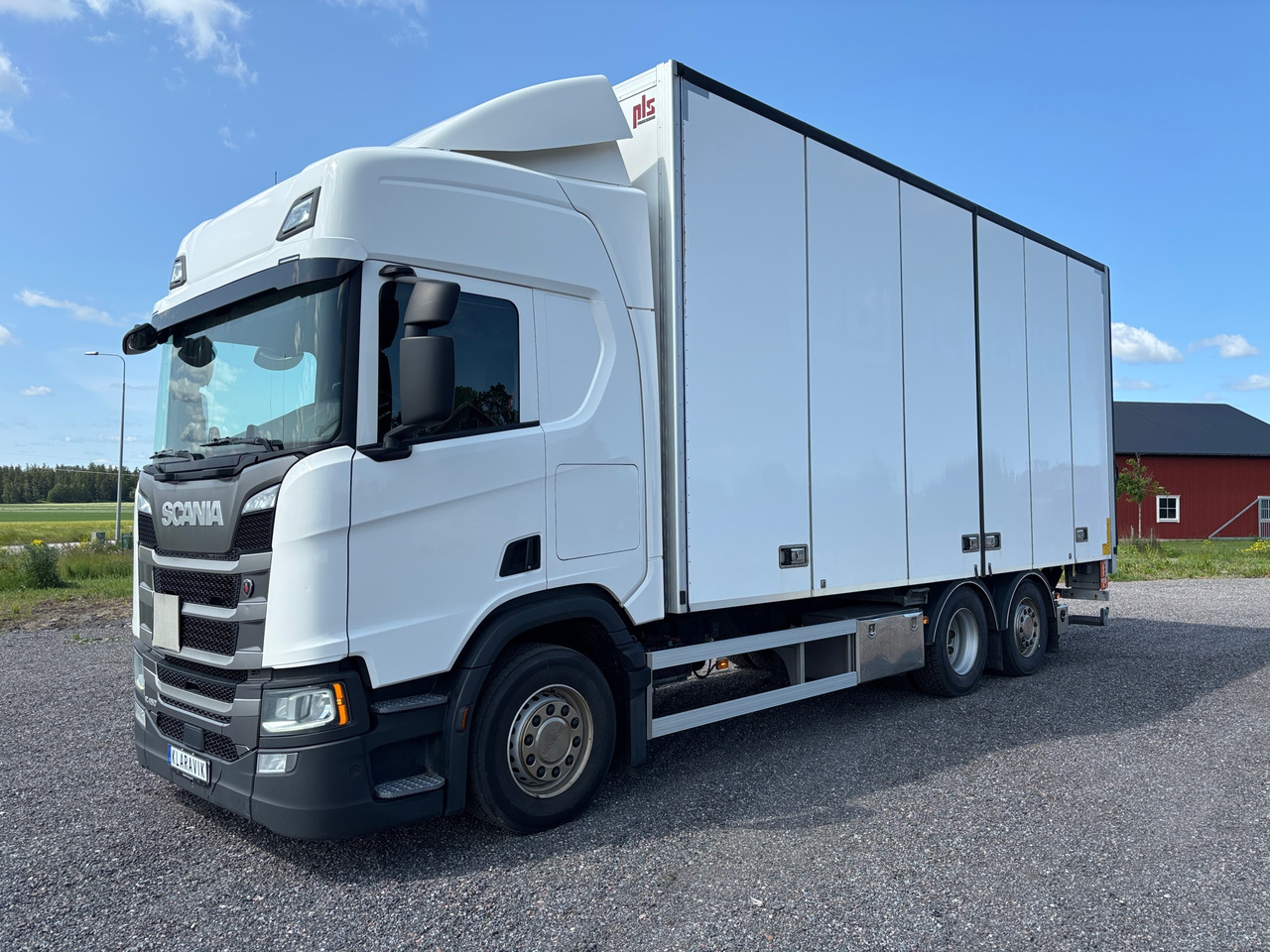 Scania R450 - Kravas automašīna: foto 1 Scania R450 - Kravas automašīna: foto 1
