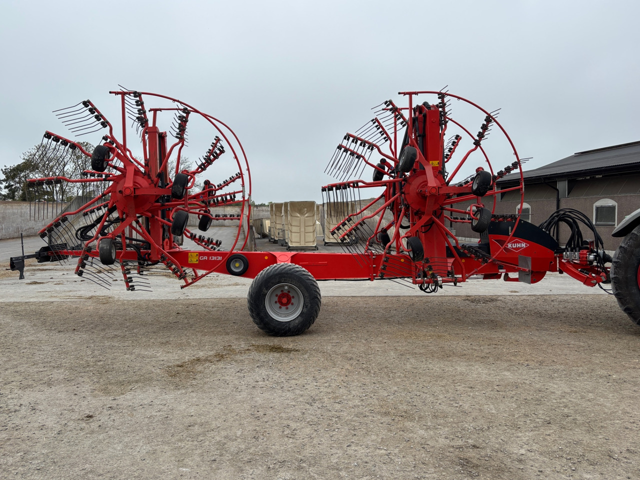 Kuhn GA 13131 - Vālotājs/ Ārdītājs: foto 1 Kuhn GA 13131 - Vālotājs/ Ārdītājs: foto 1