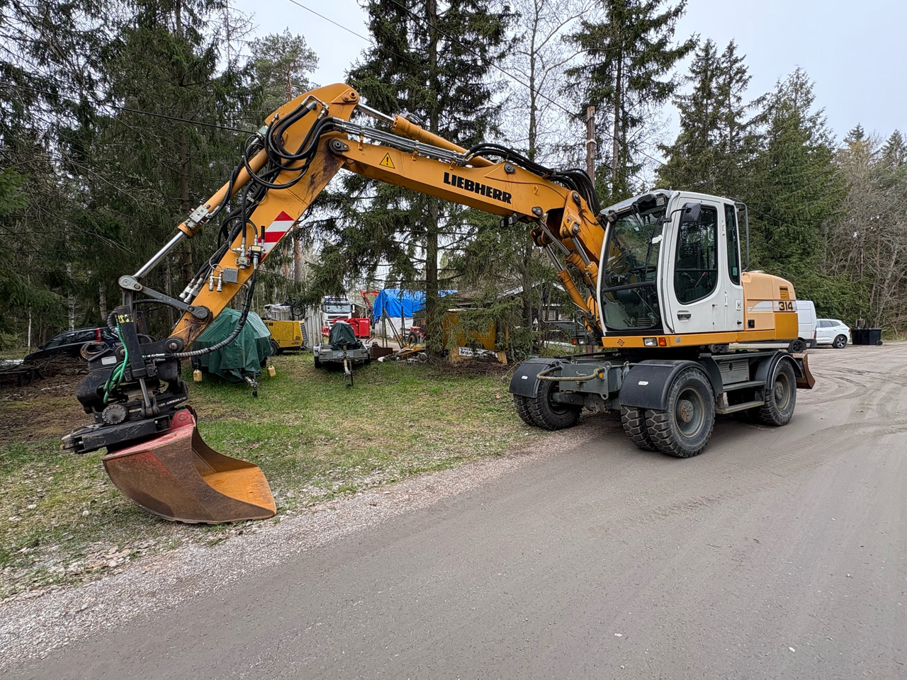 Liebherr A 314 Litronic - Ekskavators: foto 1 Liebherr A 314 Litronic - Ekskavators: foto 1