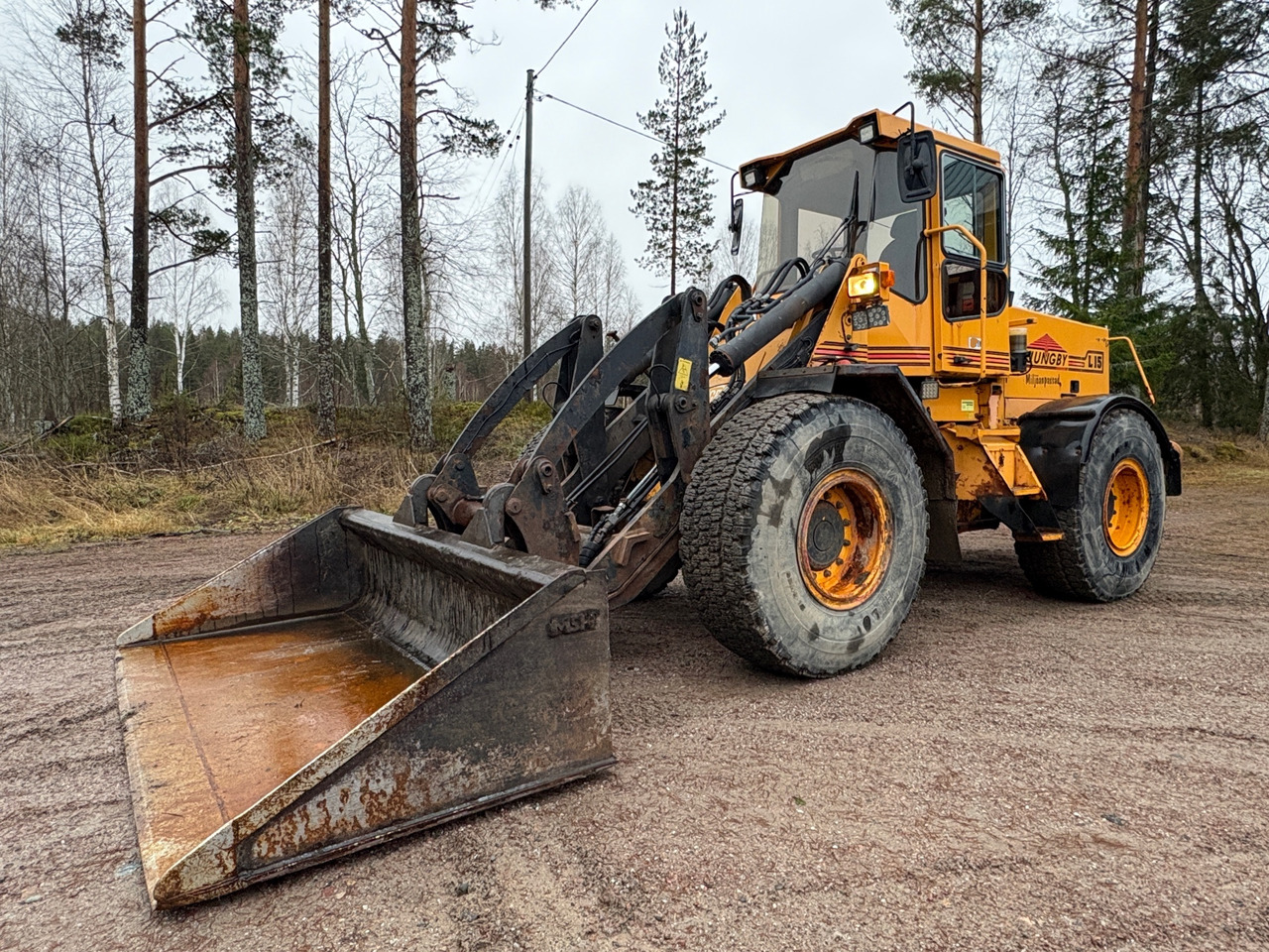 Ljungby Maskin L15 - Riteņu iekrāvējs: foto 1 Ljungby Maskin L15 - Riteņu iekrāvējs: foto 1