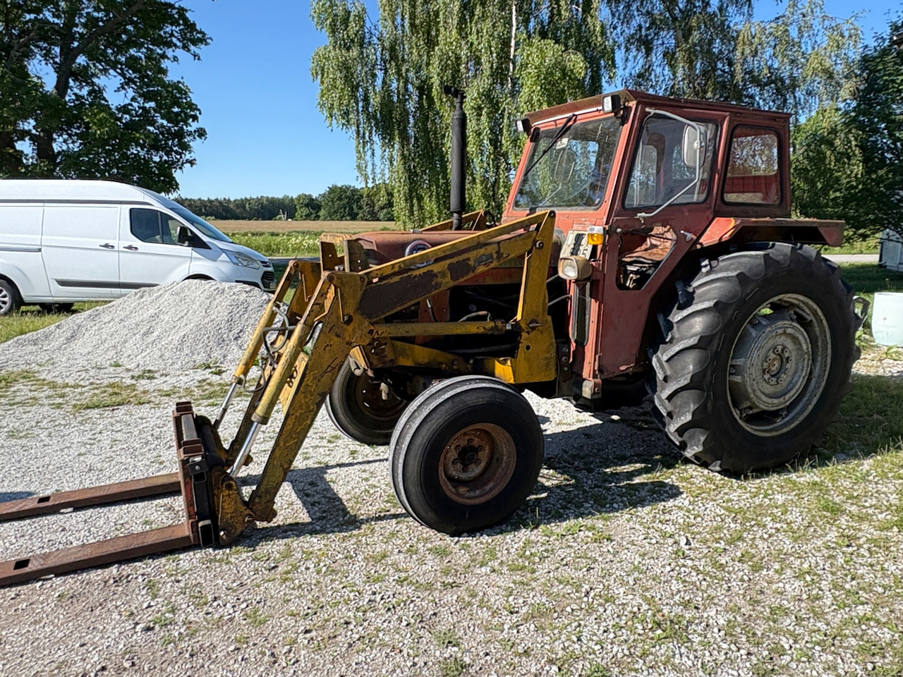 Massey Ferguson 185S - Traktors: foto 1 Massey Ferguson 185S - Traktors: foto 1