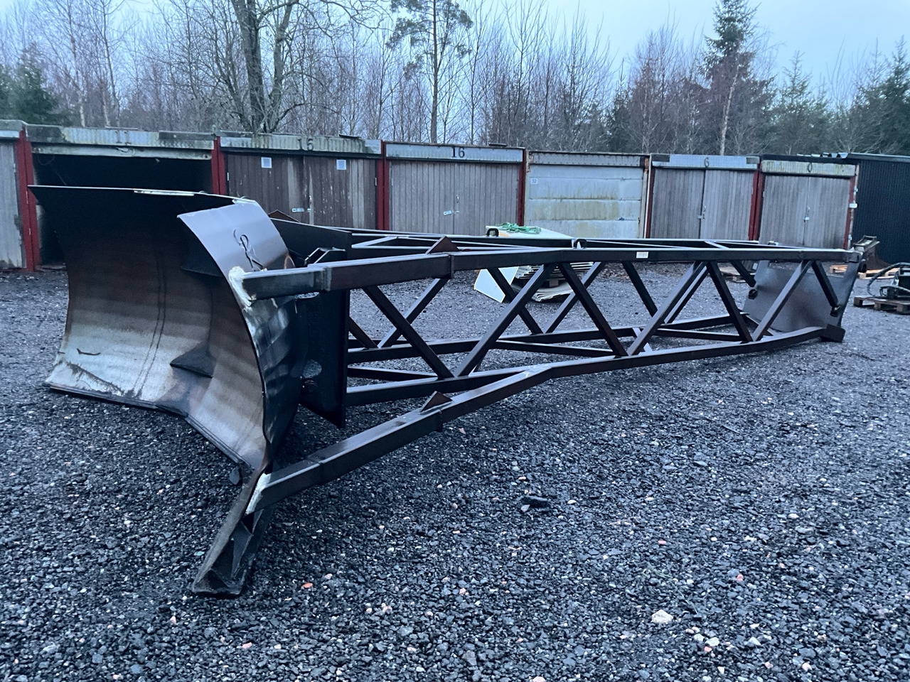 Redskaparna Flisblad 350 - Celtniecības maisītājs: foto 1 Redskaparna Flisblad 350 - Celtniecības maisītājs: foto 1