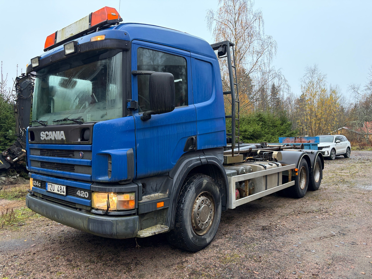 Scania 124G 420 - Pacēlājs ar āķi: foto 1 Scania 124G 420 - Pacēlājs ar āķi: foto 1